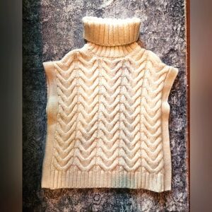 Zara Women’s cream oversized turtleneck sweater, size S